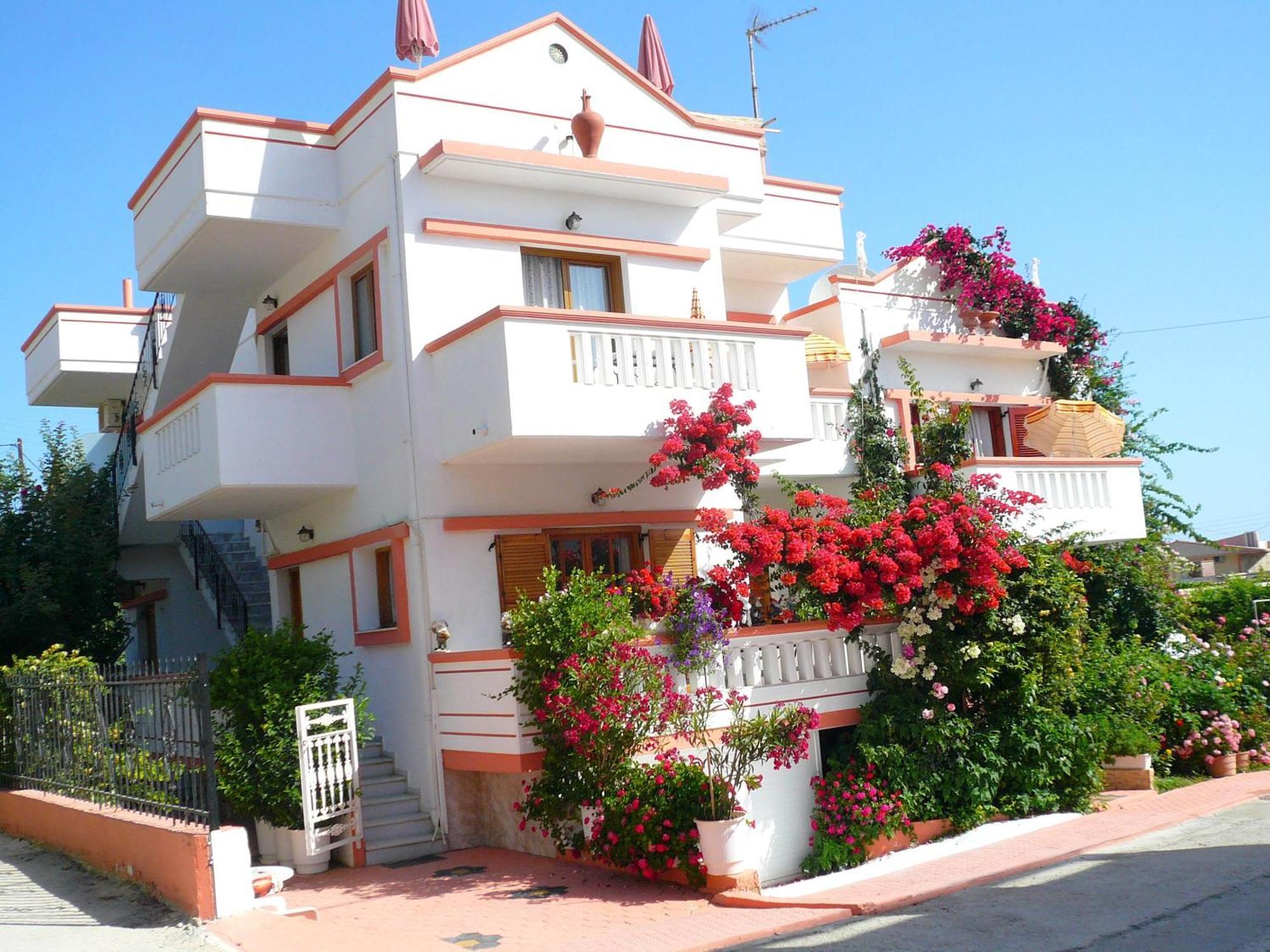 Villa Elizea Stalós Buitenkant foto