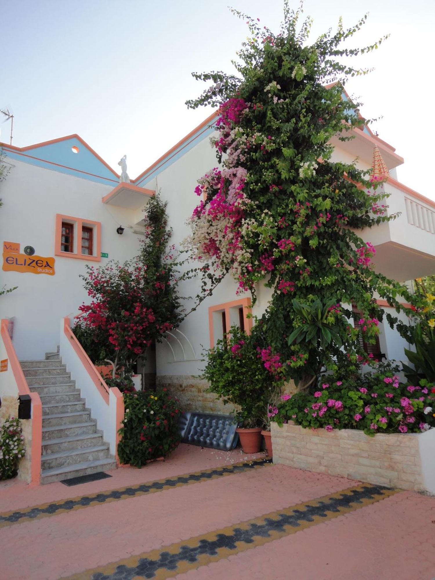 Villa Elizea Stalós Buitenkant foto