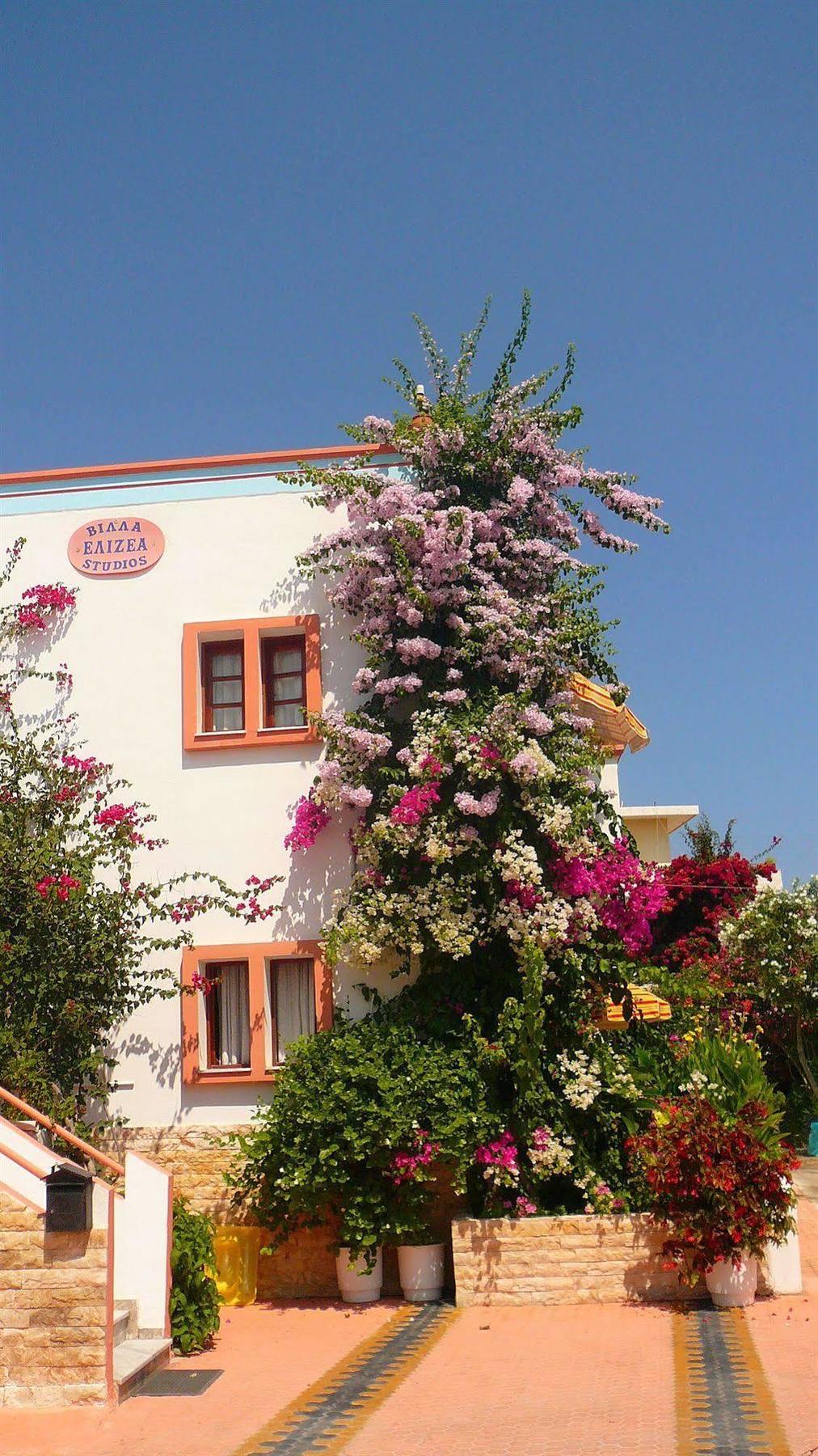 Villa Elizea Stalós Buitenkant foto